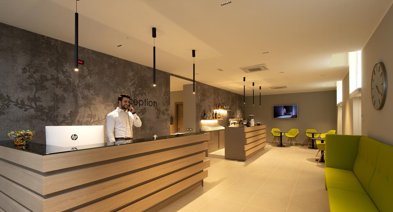 Hotel H21 Mailand Exterior foto